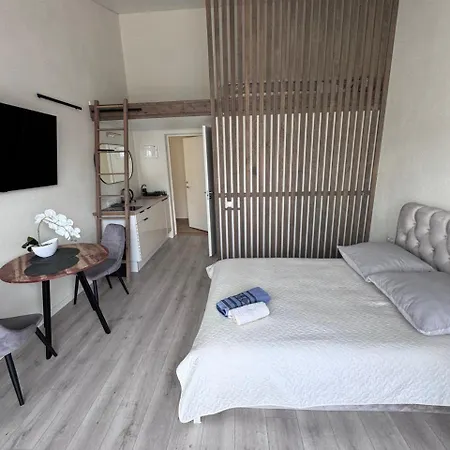 Aparthotel 4rest 3*